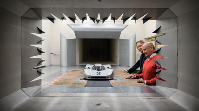 Studio-Modell des 917, Tony Hatter, Hermann Burst, 2019, Porsche AG